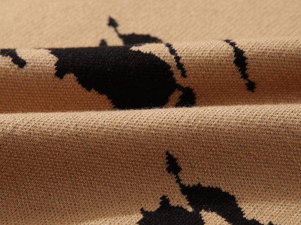 ブランドセーター角部分ディテール